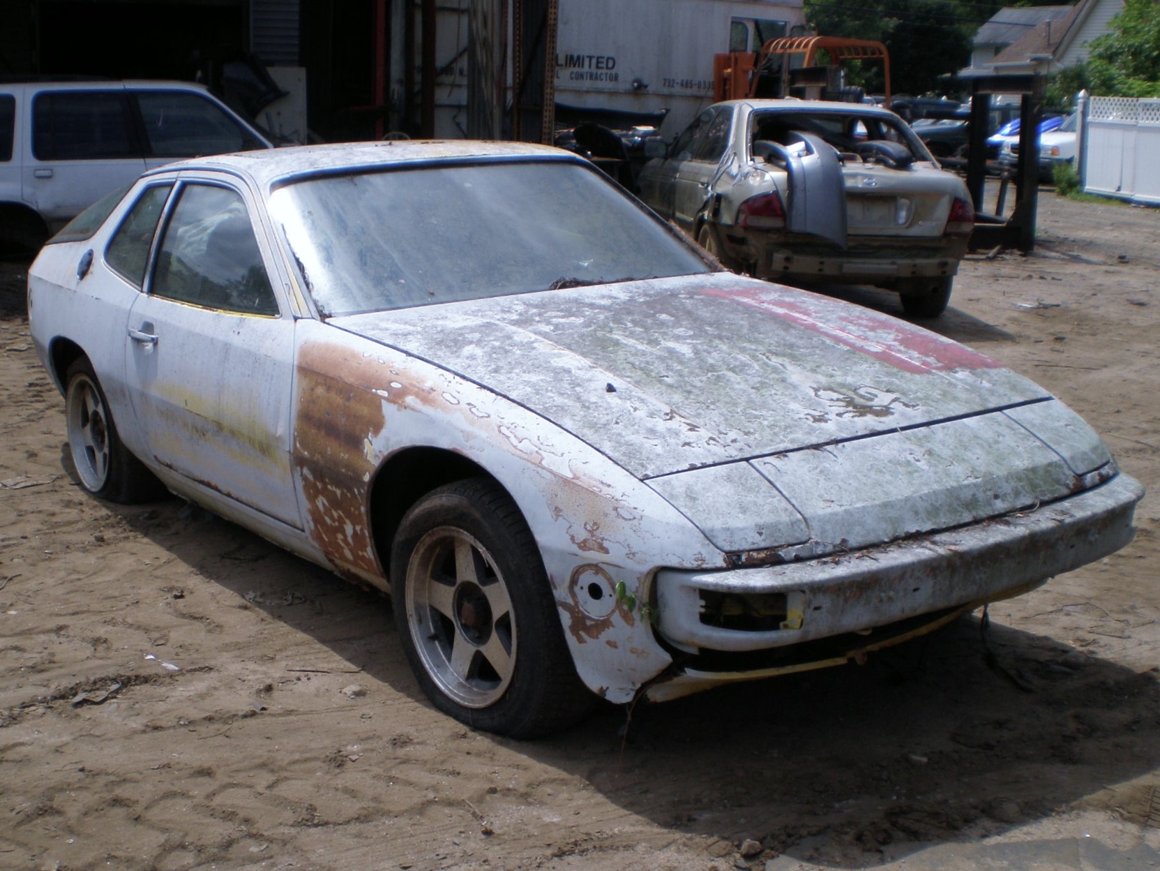 Parting Out 1978 Porsche 924 MT RWD H-24