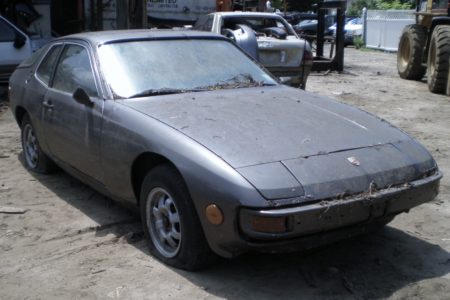 Parting Out 1978 PORSCHE 924