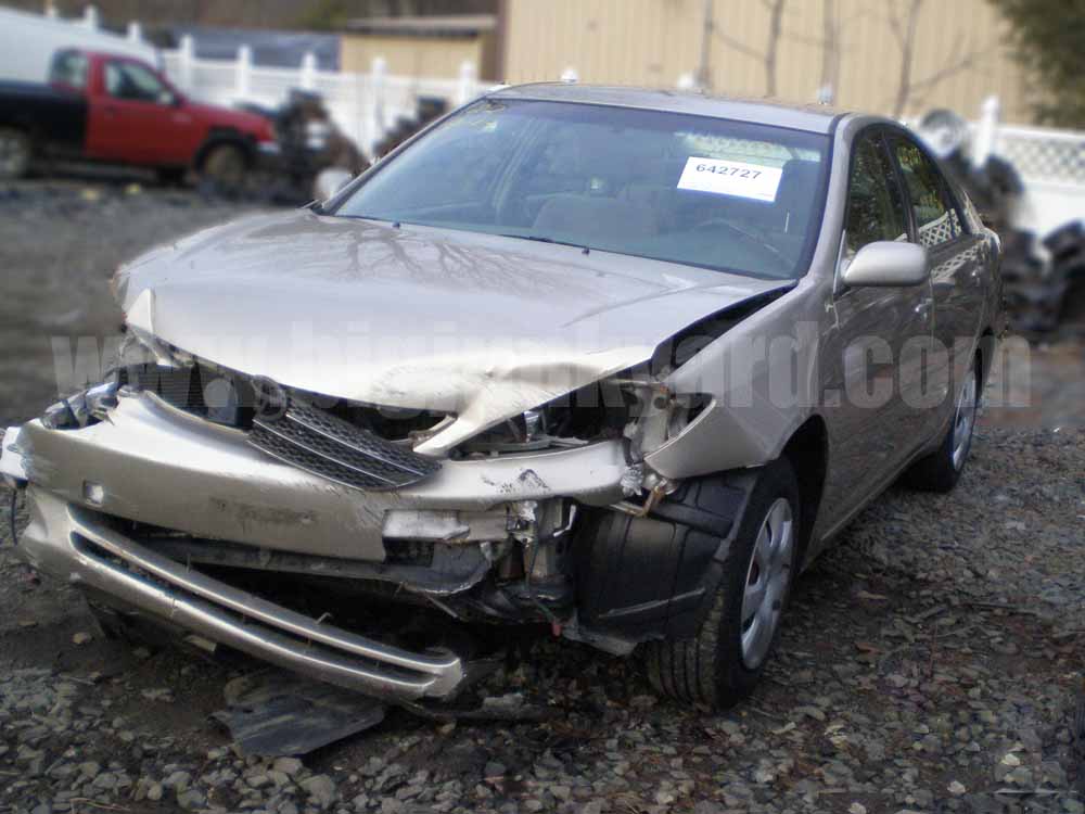 Parting Out 2004 Toyota Camry LE K-3