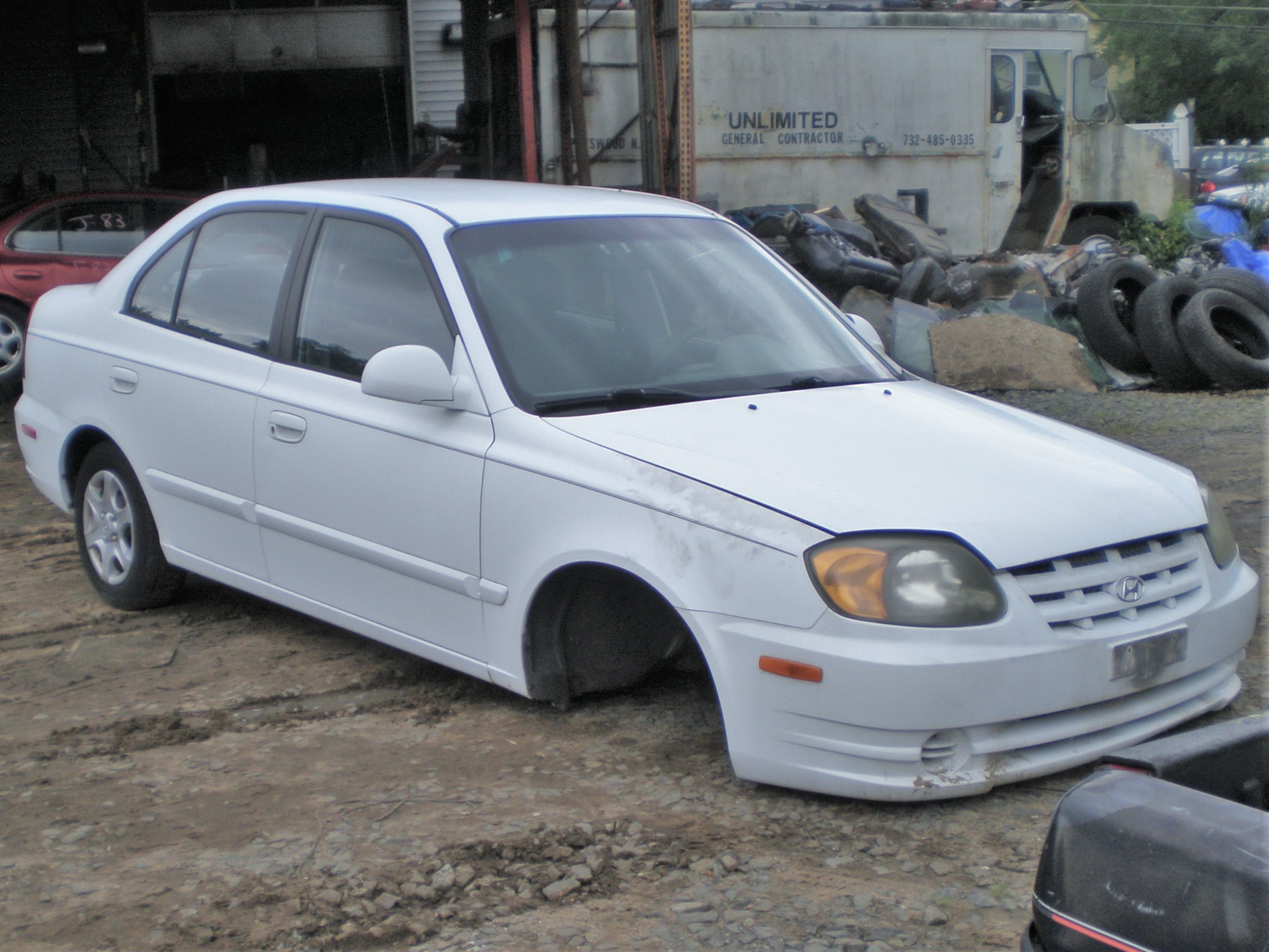 Parting Out 2003 Hyundai Accent GL Sedan K-25