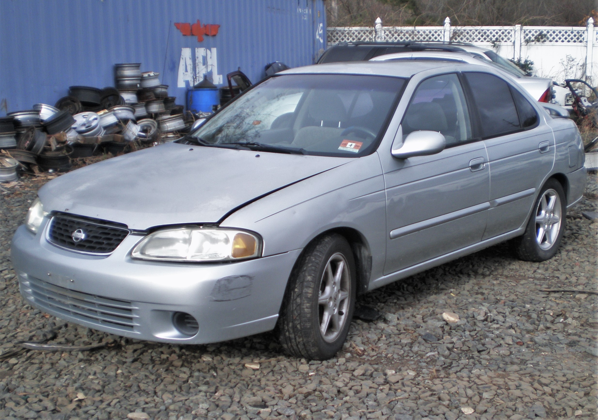 Parting Out 2002 Nissan Sentra GXE Sedan K-68