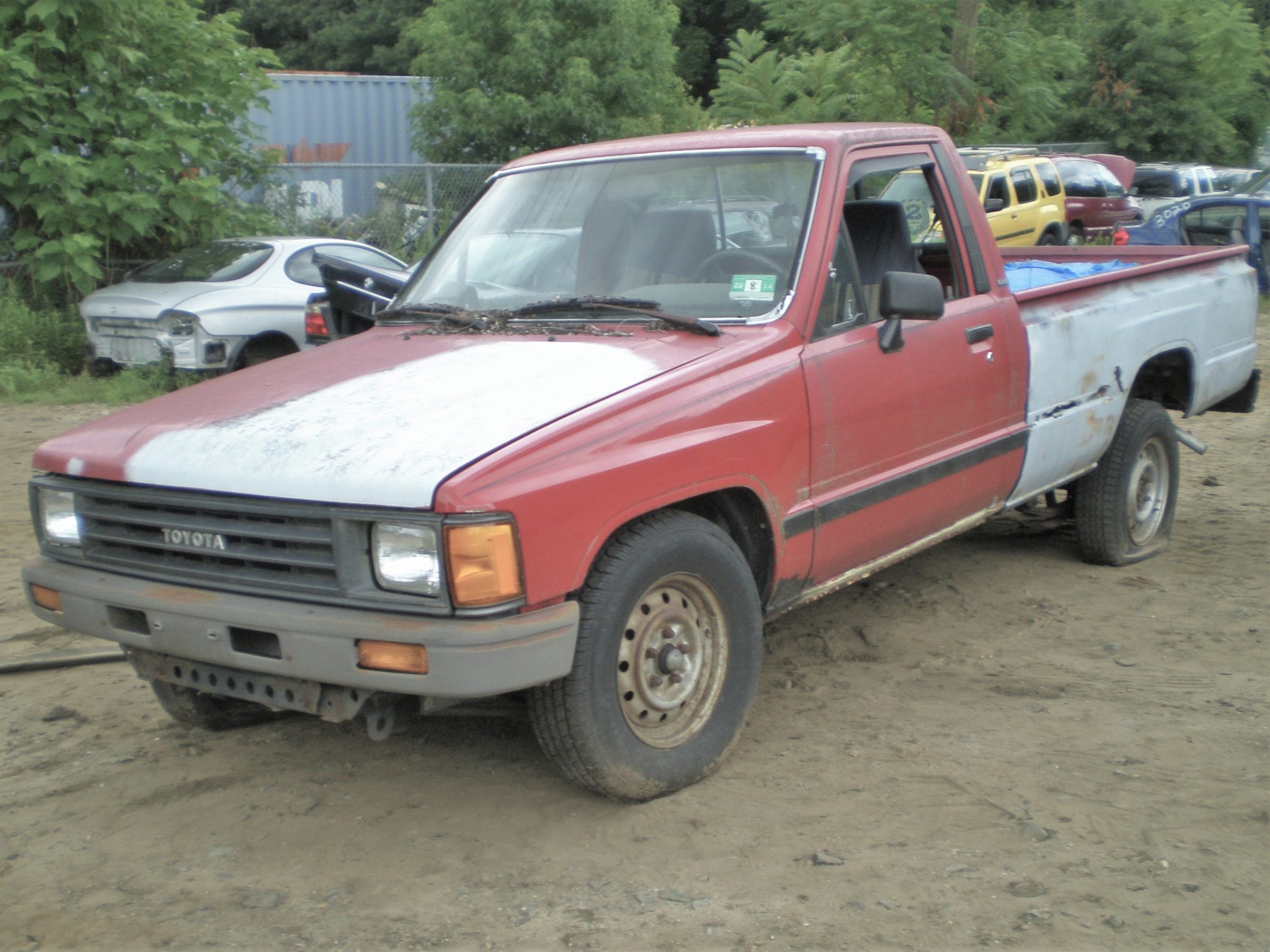 Parting Out 1988 Toyota Pickup RWD K-39