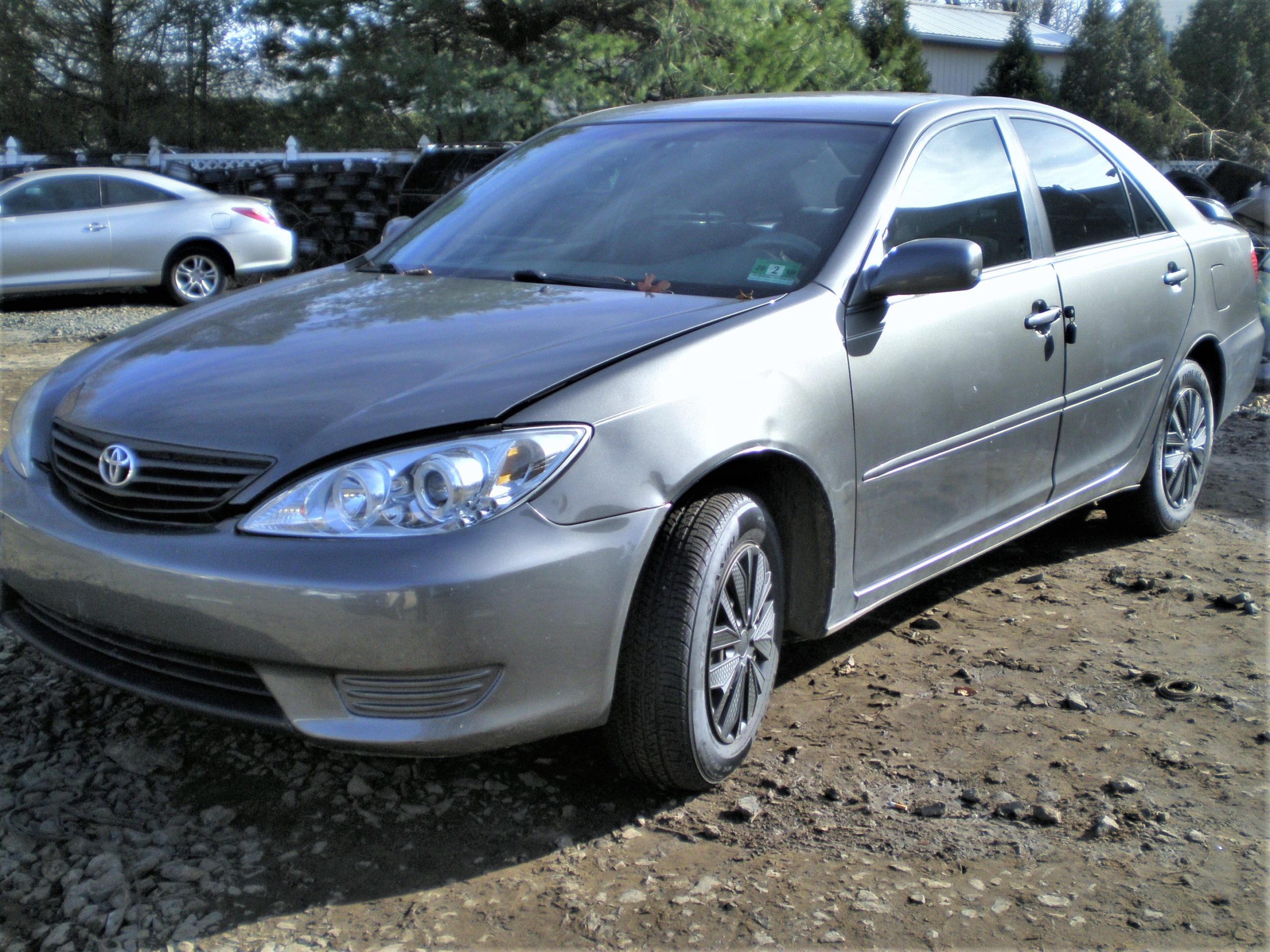 Parting Out 2005 Toyota Camry LE Sedan K-61