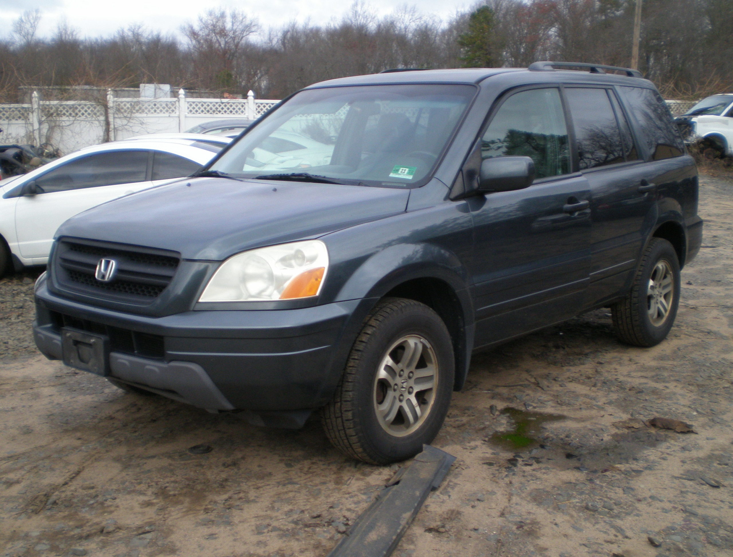 Parting Out 2004 Honda Pilot EX-L DVD 4WD K-66