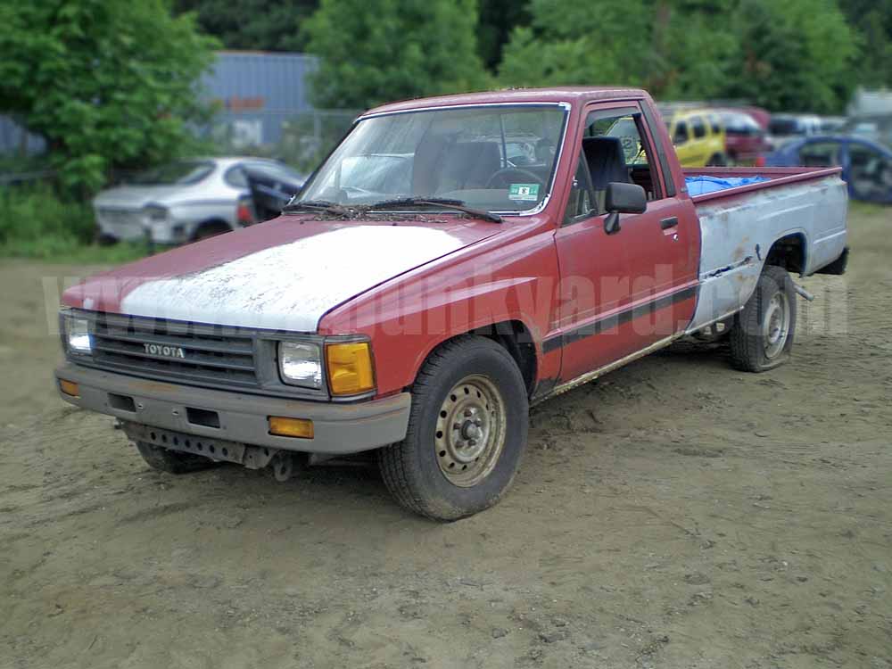 Parting Out 1988 Toyota Pickup RWD K-39
