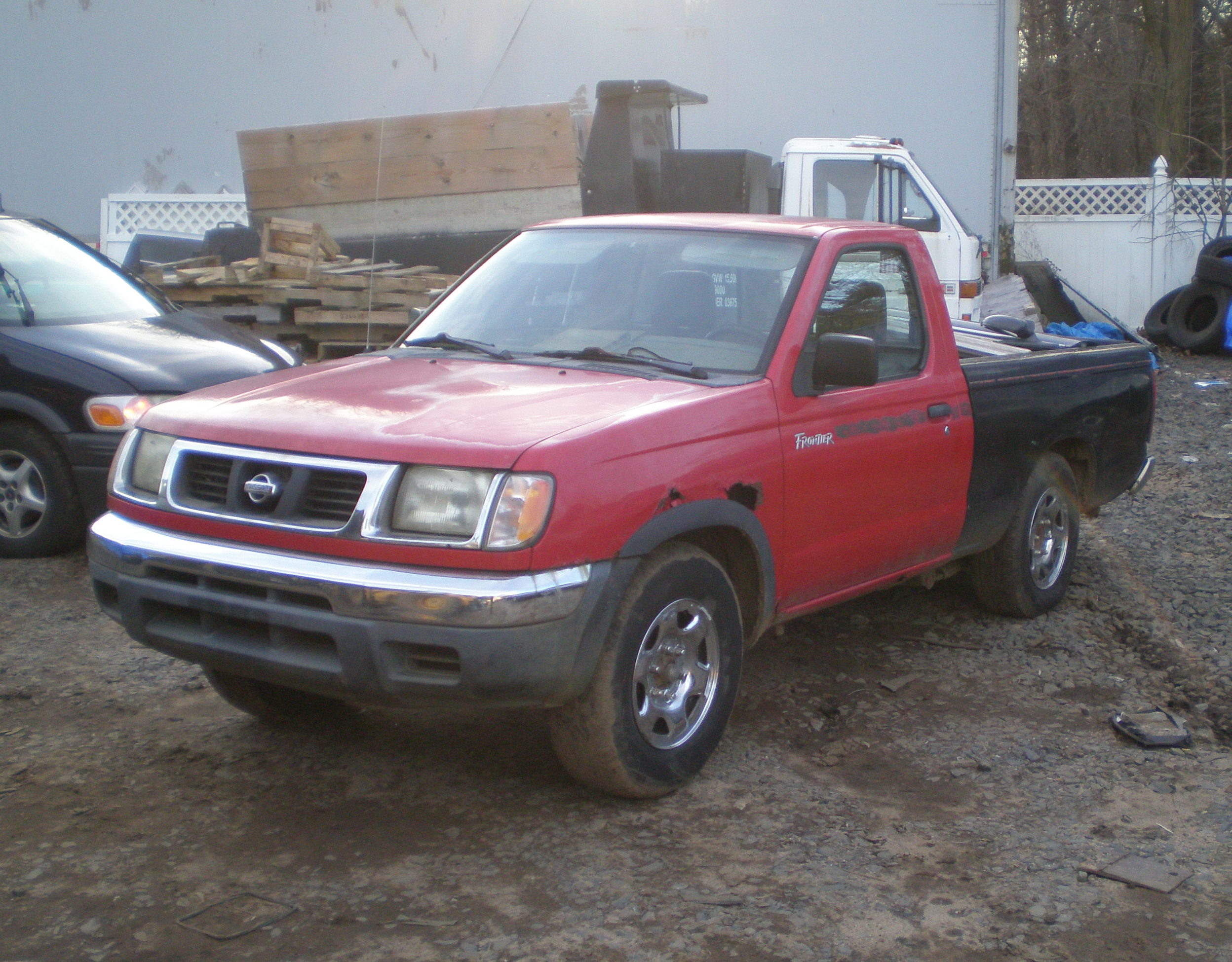 Parting Out 1998 Nissan Frontier XE RWD L-1