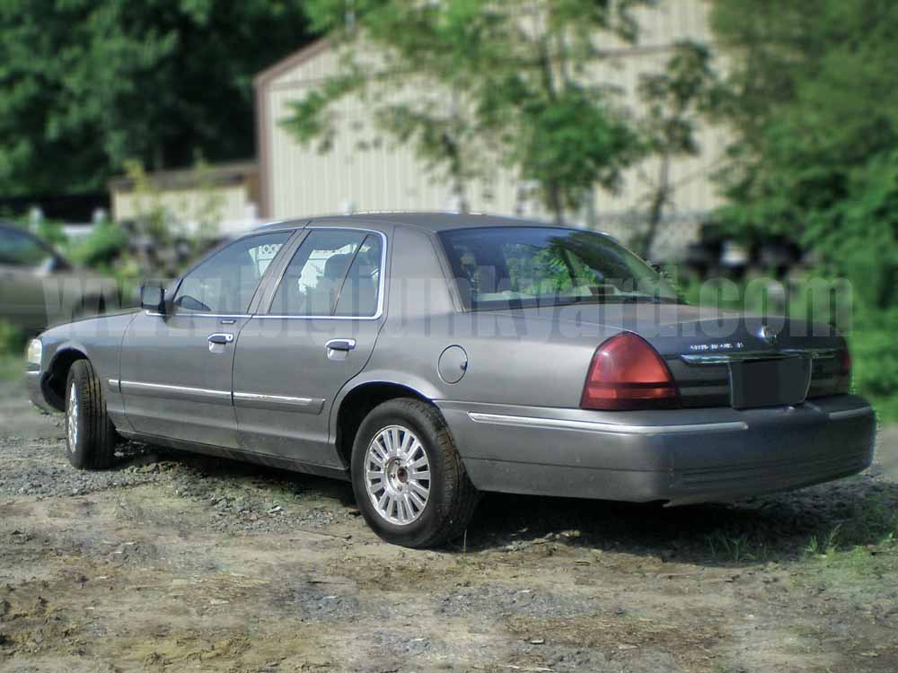 Parting Out 2006 Mercury Grand Marquis LS Premium Sedan L-55
