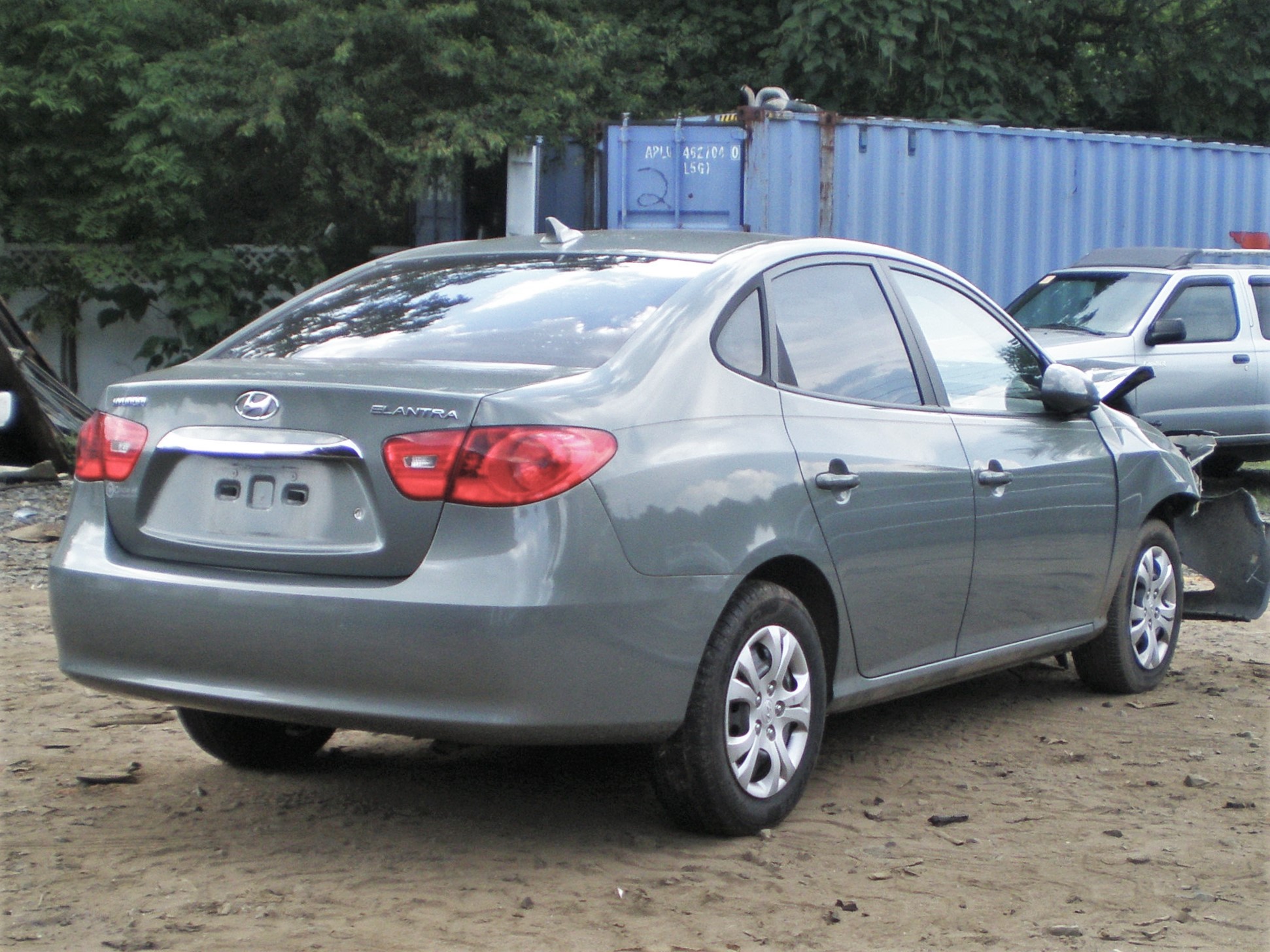 Parting Out 2010 Hyundai Elantra GLS Sedan L-45