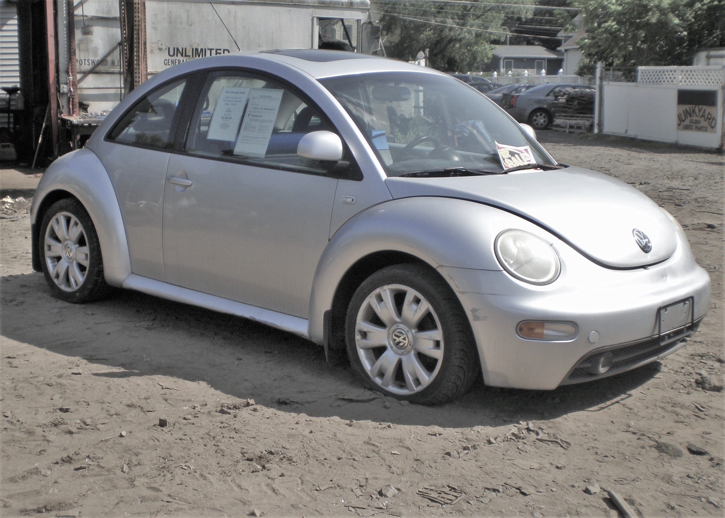 Parting Out 2000 Volkswagen Beetle GLS L-51