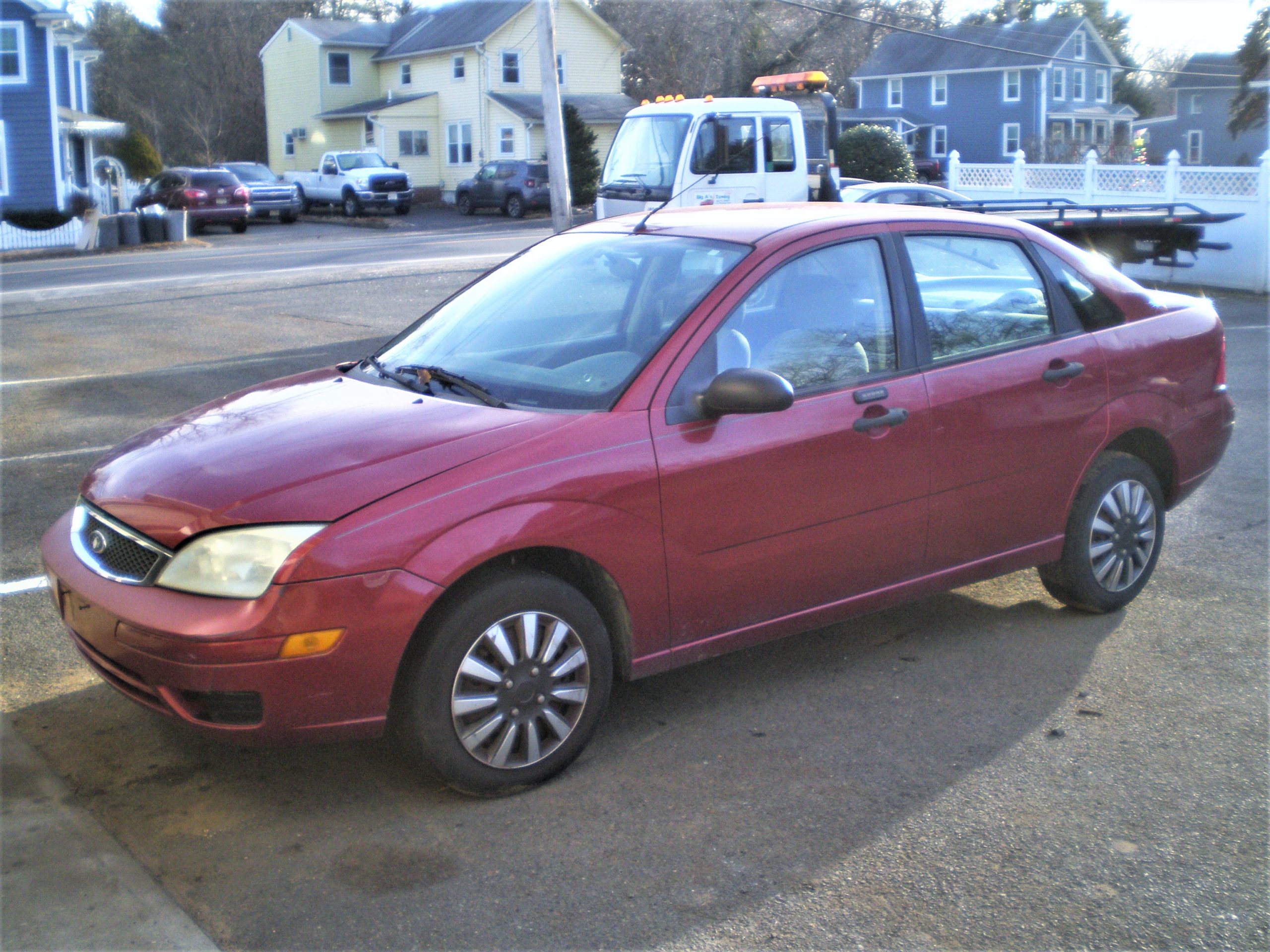 Parting Out 2005 Ford Focus ZX4 SE Sedan L-69