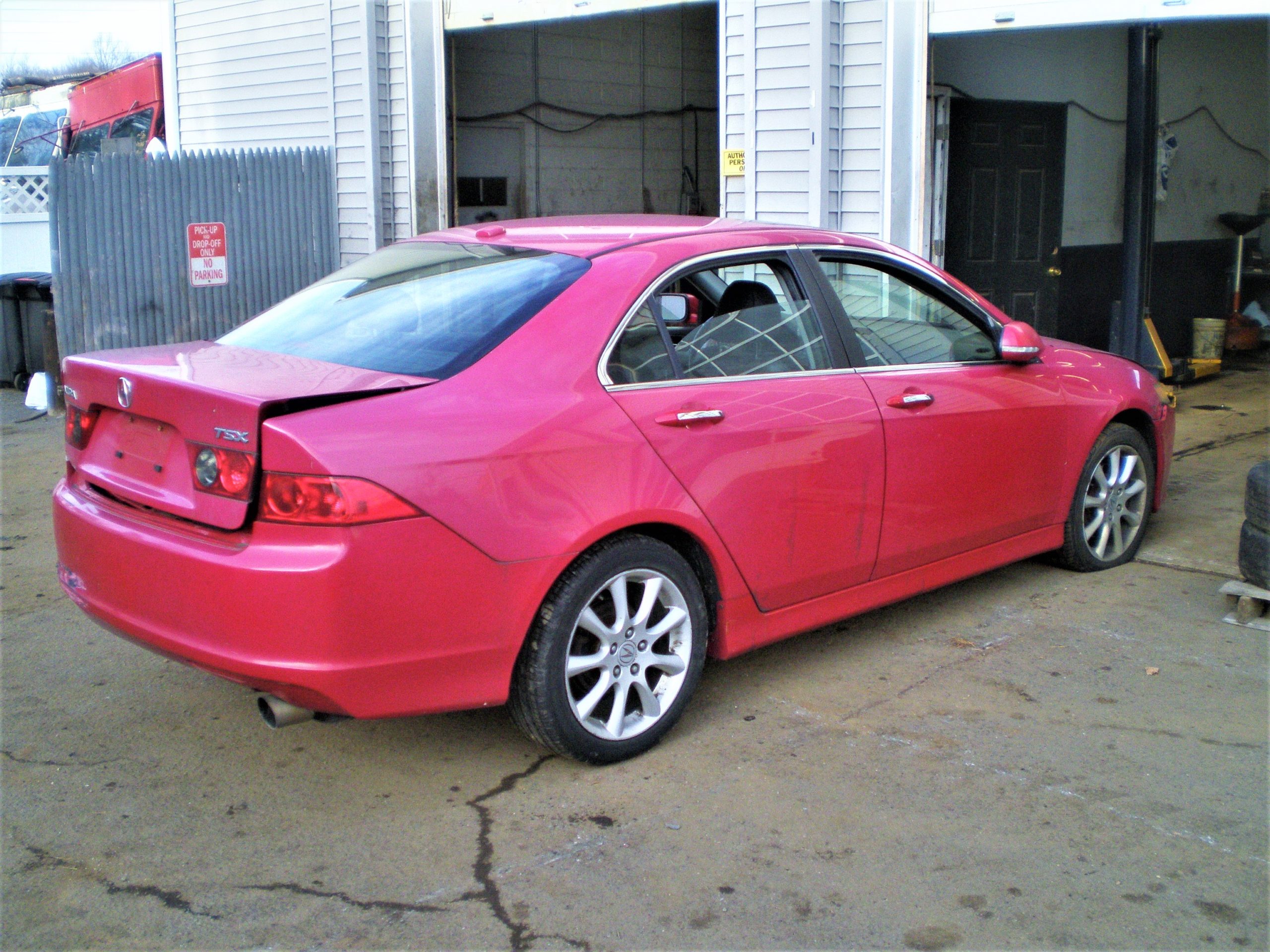 Parting Out 2006 Acura TSX Sedan M-9