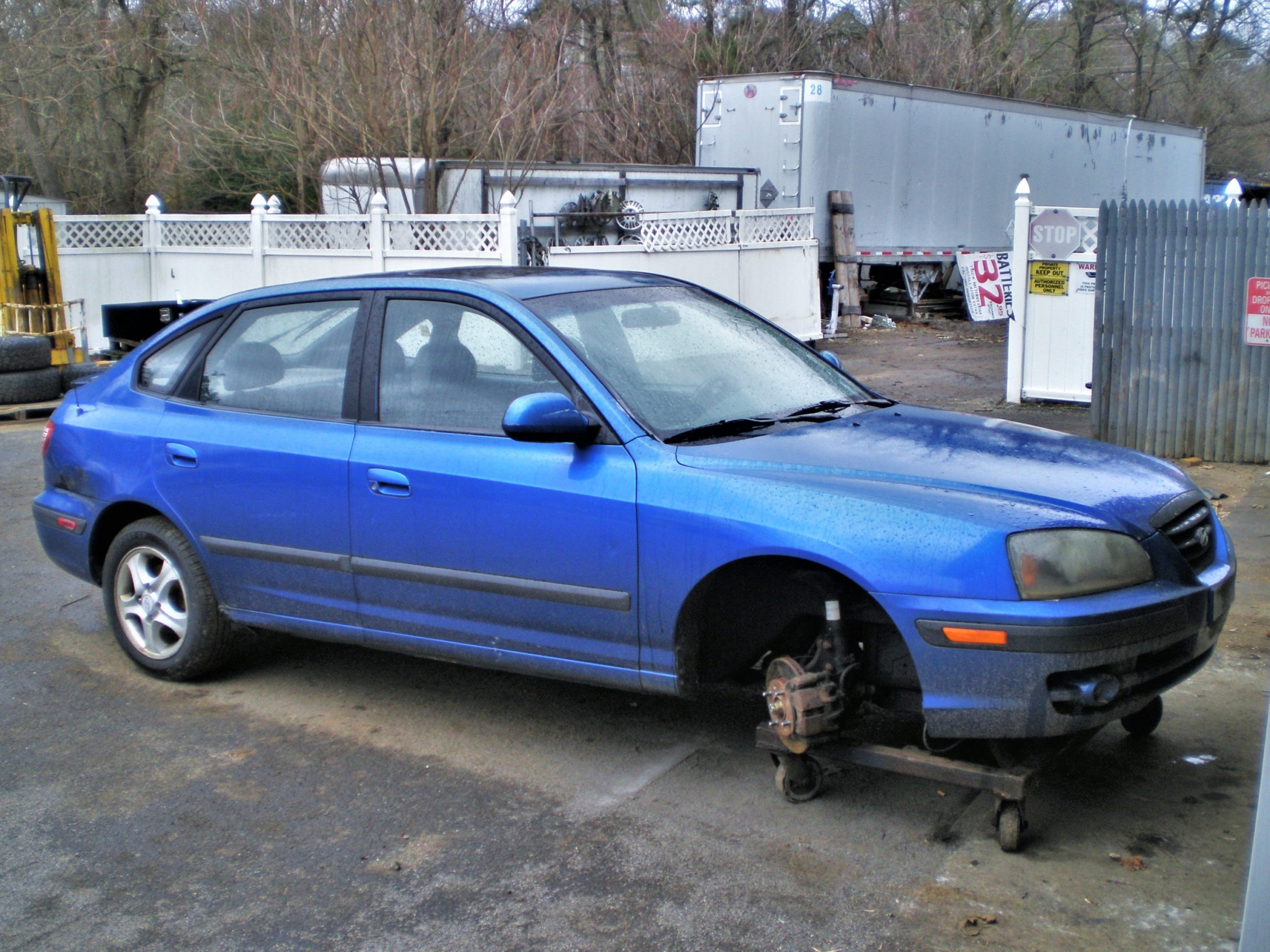 Parting Out 2004 Hyundai Elantra GT Hatchback M-22