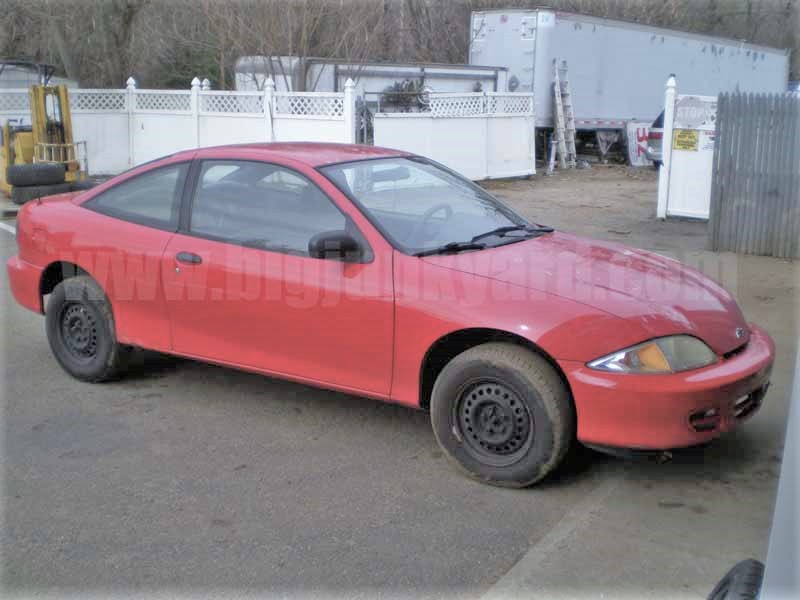 Parting Out 2001 Chevy Cavalier Coupe M-16