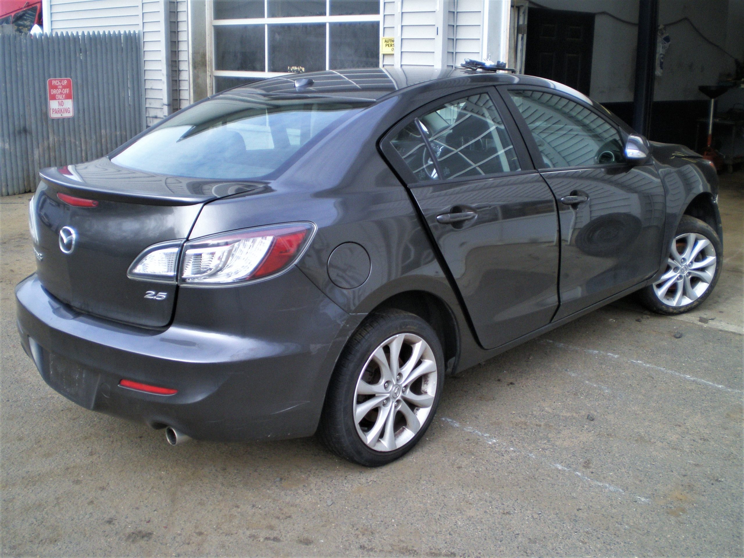Parting Out 2010 Mazda 3 s FWD Sedan M-15