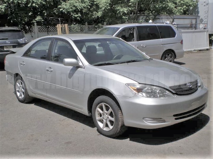 Parting Out 2003 Toyota Camry LE Sedan M-30