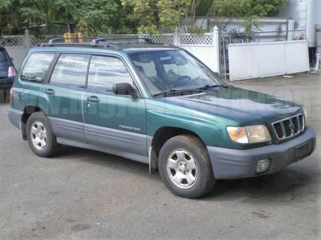 Parting Out 2001 Subaru Forester L AWD M-49