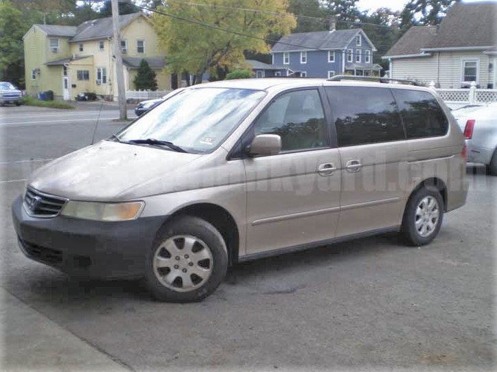 Parting Out 2002 Honda Odyssey EX-L DVD Van M-51