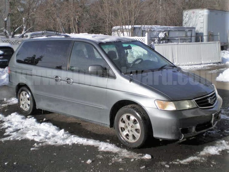 Parting Out 2002 Honda Odyssey EX Van M-57