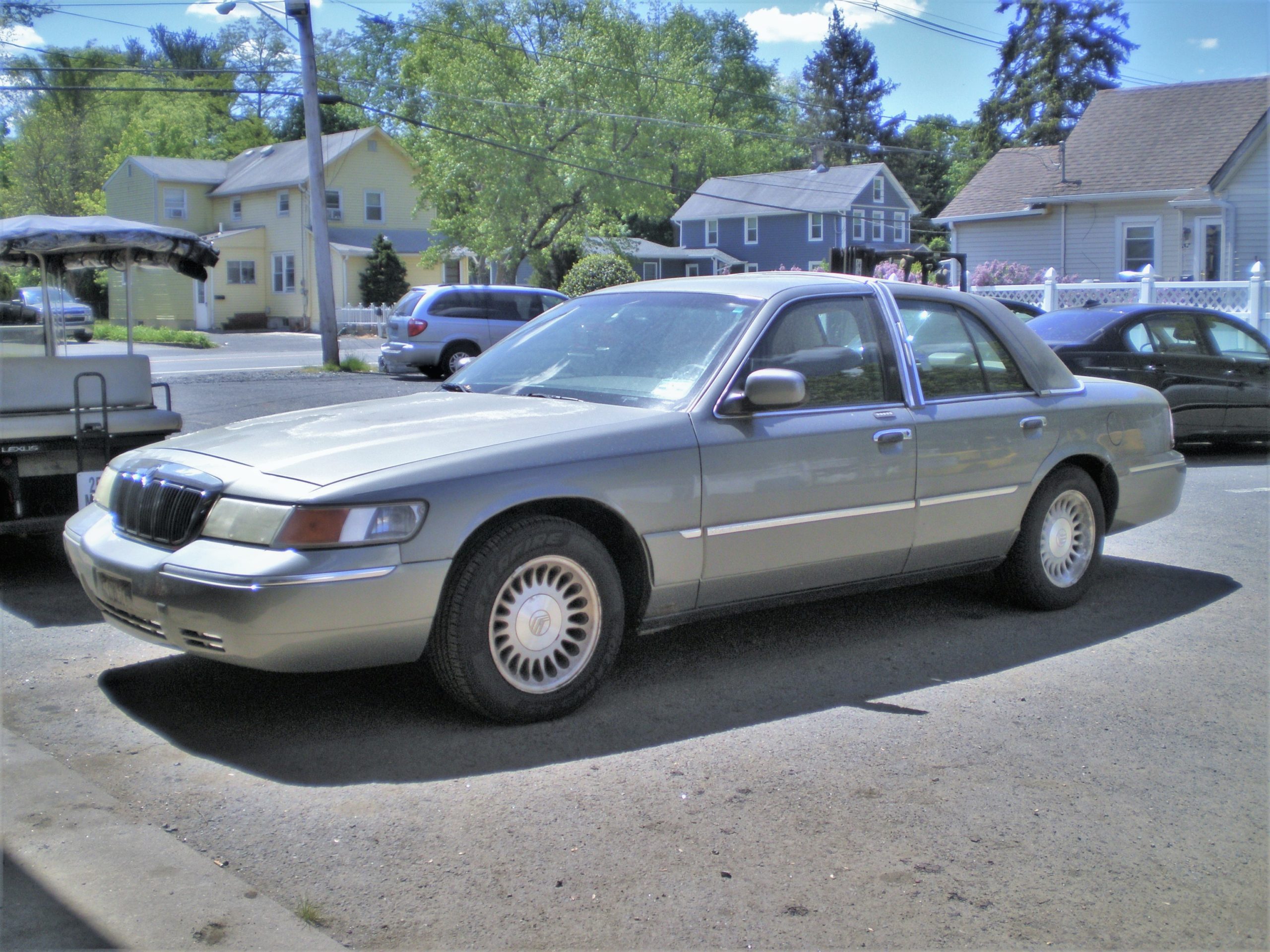 Parting Out 2002 Mercury Grand Marquis LS Sedan N-18