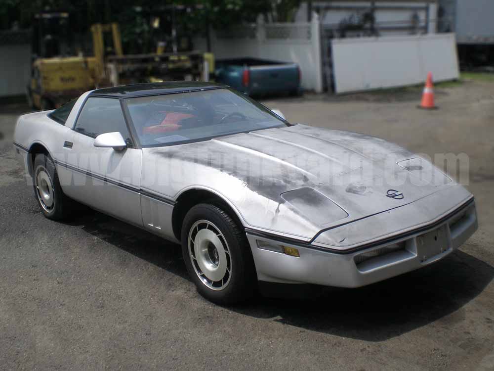 Parting Out 1985 Chevy Corvette RWD Coupe N-33