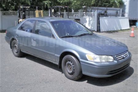 Parting Out 2000 TOYOTA CAMRY
