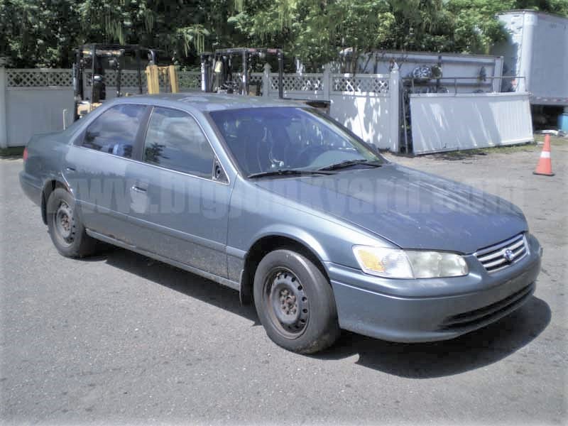 Parting Out 2000 Toyota Camry LE FWD N-39