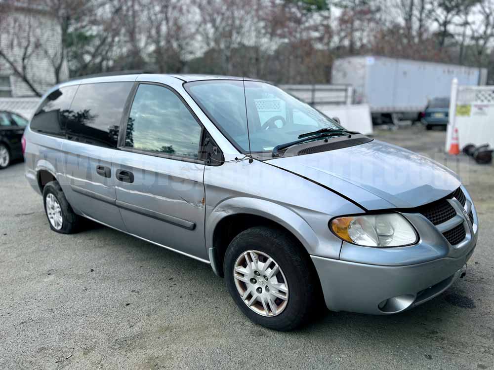 Parting Out 2005 Dodge Grand Caravan SE FWD Van N-60