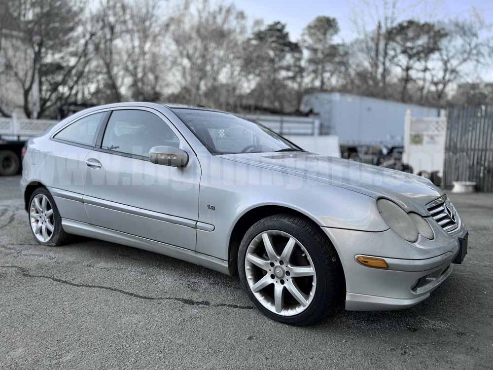 Parting Out 2003 Mercedes C230 RWD Coupe O-42