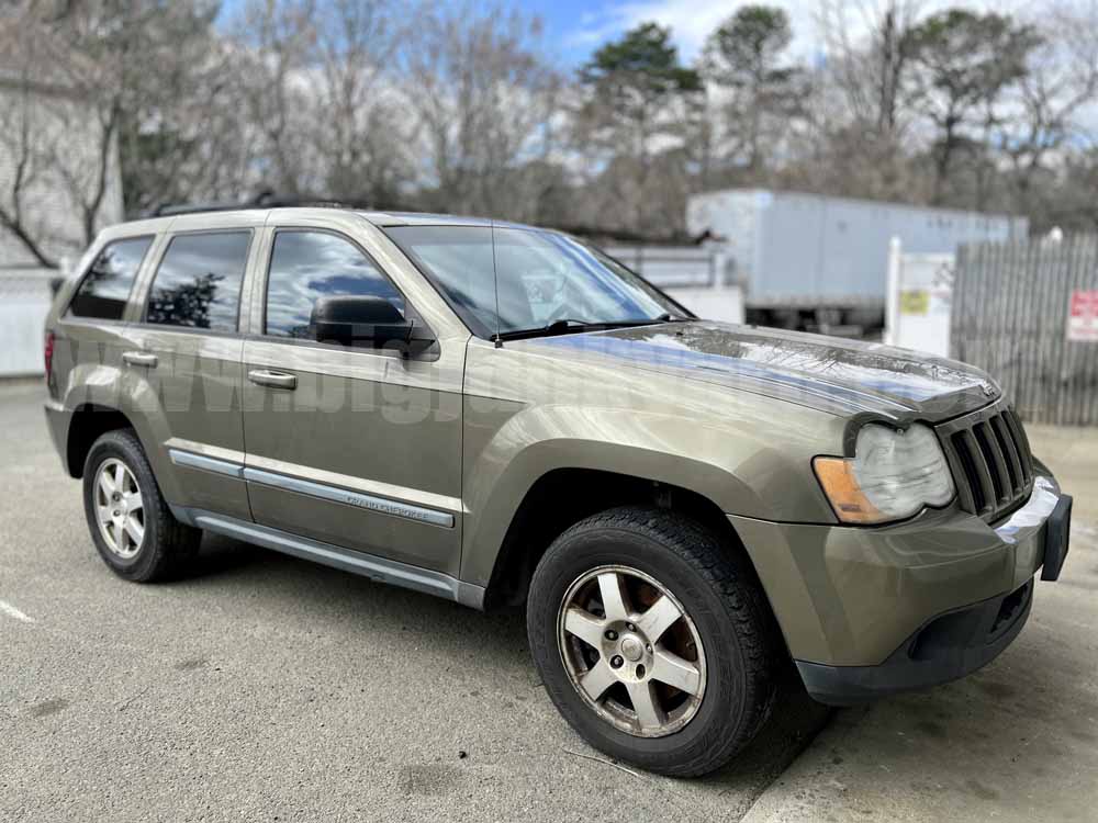 Parting Out 2009 Jeep Grand Cherokee Rocky Mountain 4WD O-51