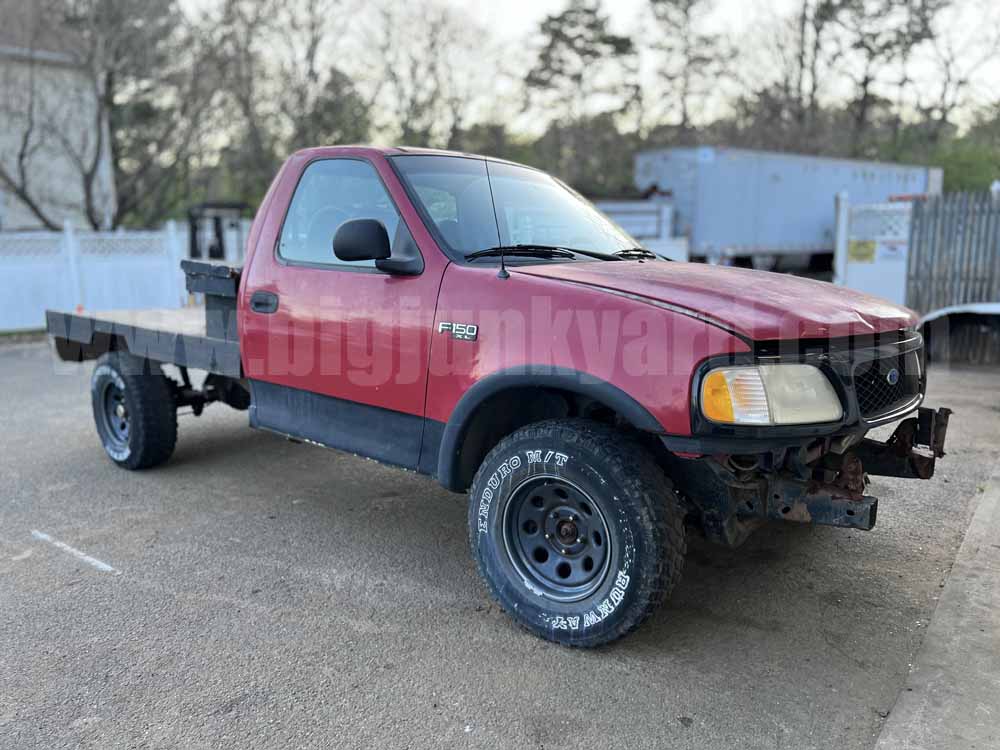 Parting Out 1999 Ford F150 XL 2Dr 4WD O-57