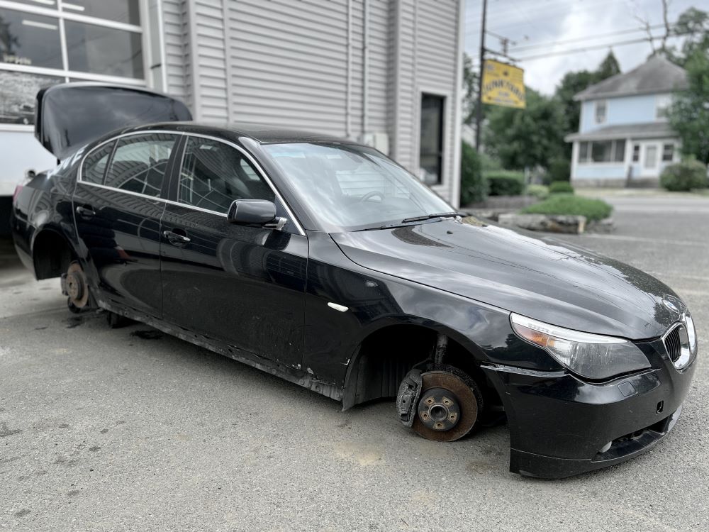 Parting Out 2006 BMW 525i RWD Sedan O-68