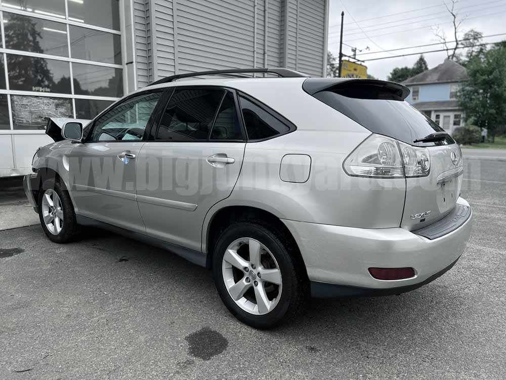 Parting Out 2004 Lexus RX330 AWD O-72