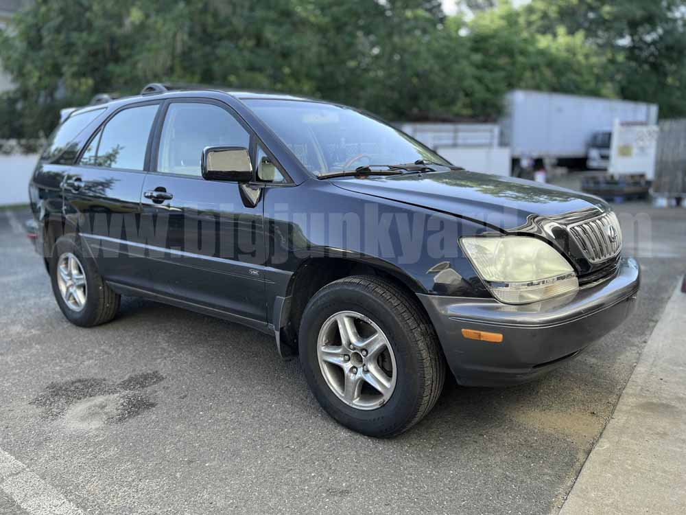 Parting Out 2001 Lexus RX300 AWD O-74