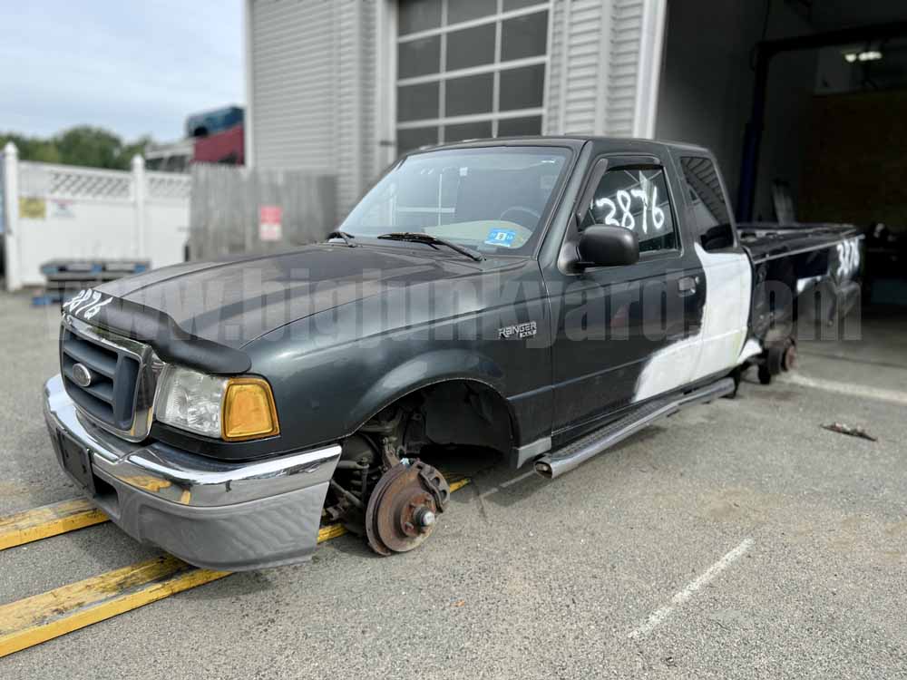 Parting Out 2004 Ford Ranger XLT 4Dr RWD O-76