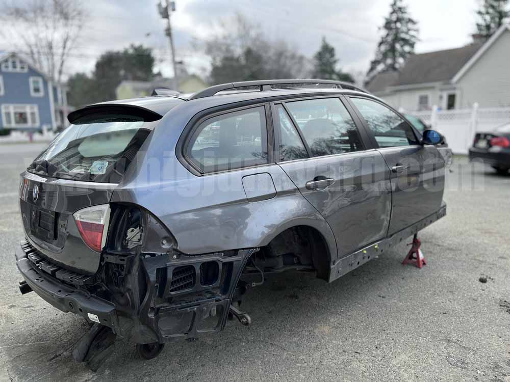 Parting Out 2006 BMW 325xi AWD Wagon O-90