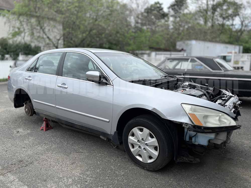 Parting Out 2004 Honda Accord LX Sedan P-58