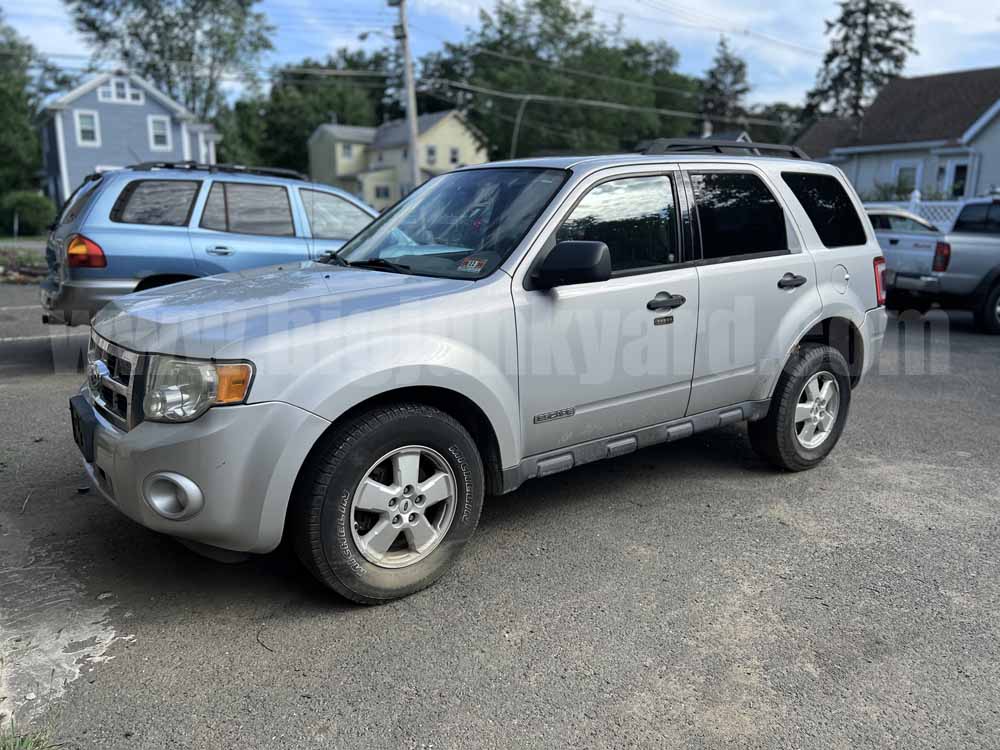 Parting Out 2008 Ford Escape XLT 4WD P-70