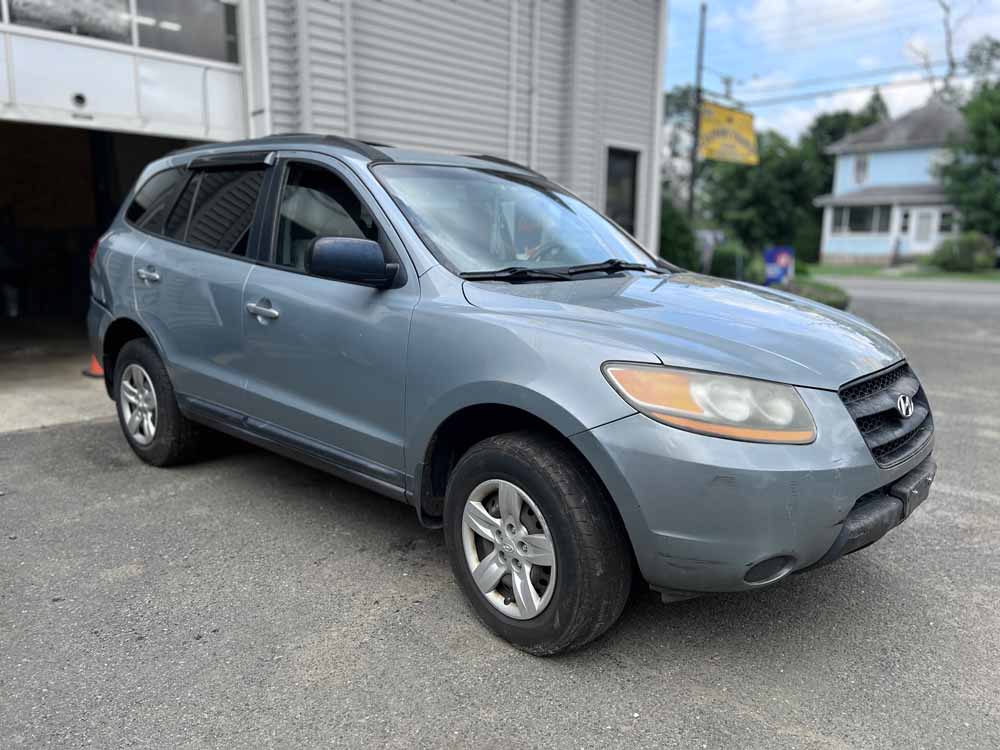 Parting Out 2009 Hyundai Santa Fe GLS 4WD P-74