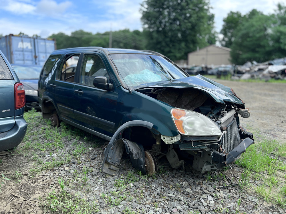 Parting Out 2004 Honda CR-V LX 4WD P-138