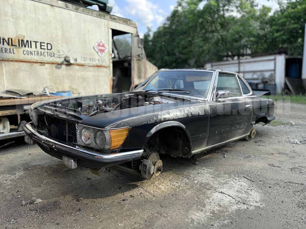 Parting Out 1975 Mercedes 450SL Convertible P-143