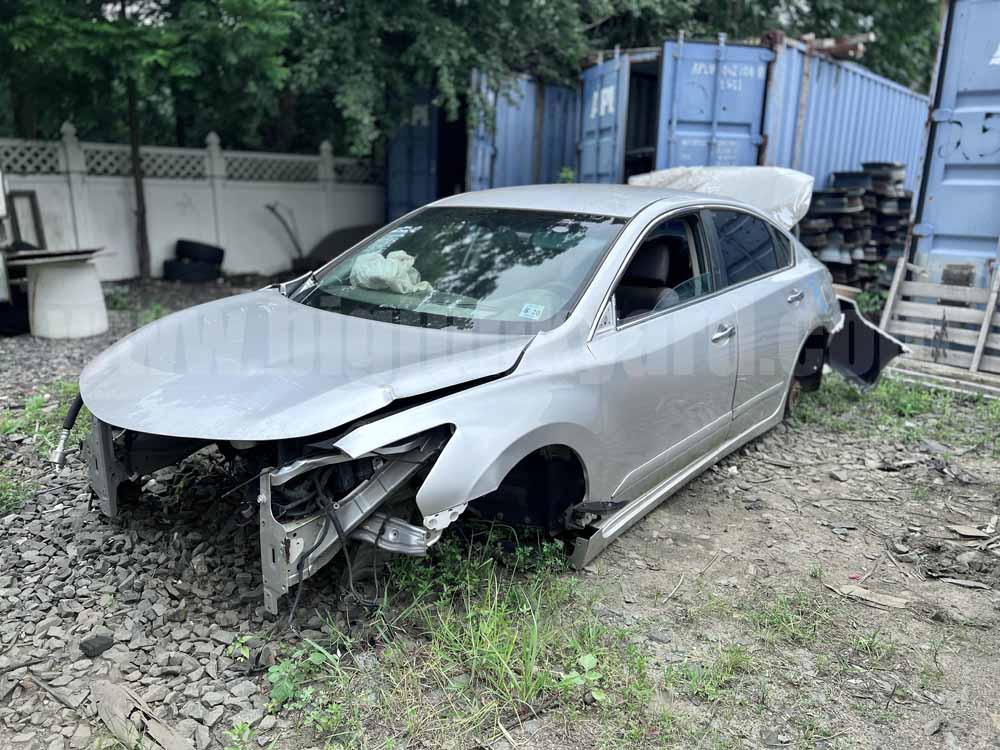 Parting Out 2015 Nissan Altima 2.5 SV Sedan P-146