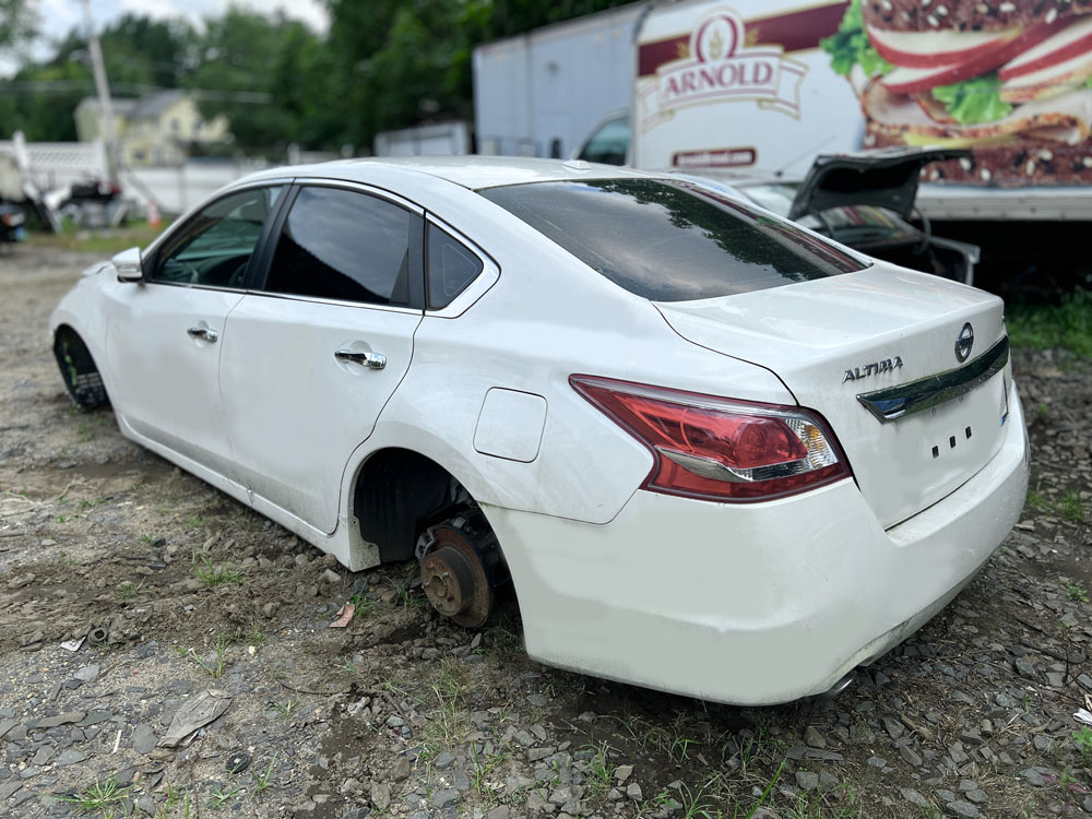 Parting Out 2013 Nissan Altima 2.5 SL Sedan P-165