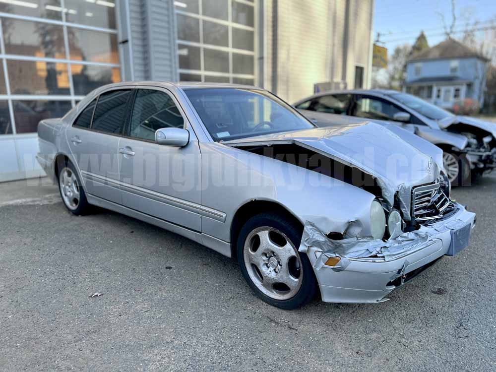 Parting Out 2001 Mercedes E430 RWD Sedan P-199