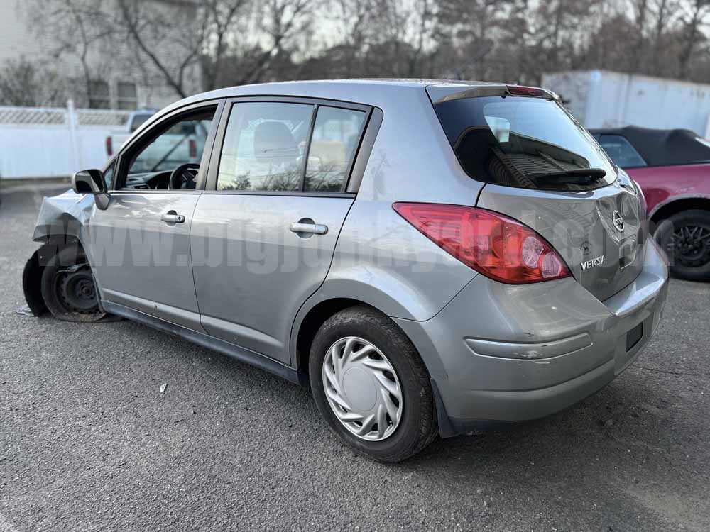 Parting Out 2009 Nissan Versa 1.8S 4Dr Hatch P-242