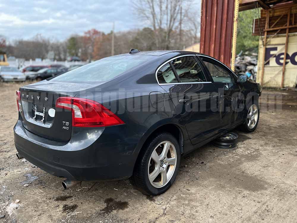 Parting Out 2013 Volvo S60 T5 AWD Sedan Q-94