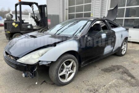 Parting Out 2001 TOYOTA CELICA