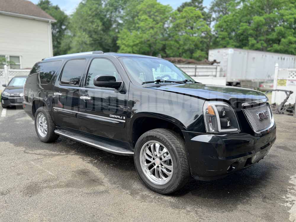 Parting Out 2008 GMC Yukon XL Denali AWD Q-169