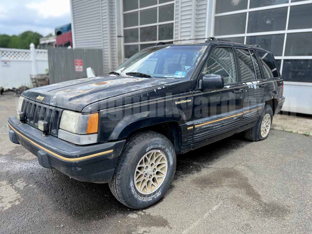Parting Out 1993 Jeep Grand Cherokee Limited 4×4 Q-174