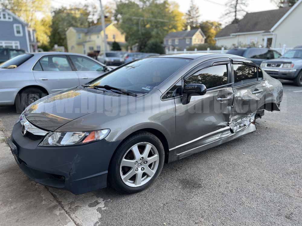 Parting Out 2008 Honda Civic LX Sedan Q-194