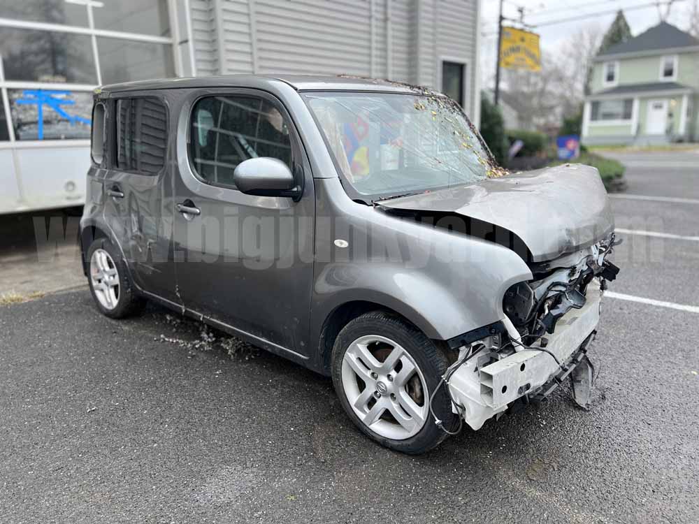 Parting Out 2009 Nissan Cube SL Q-228